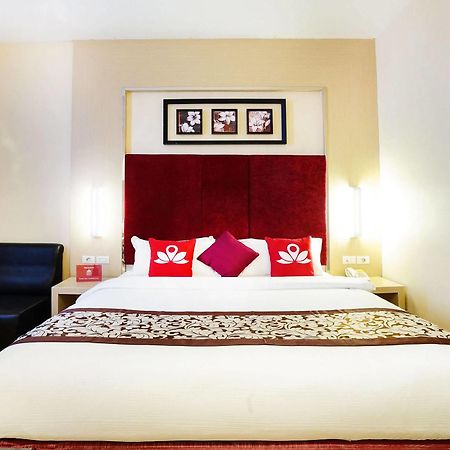 Zen Rooms Near Bcs Mall Penuin Batam Extérieur photo