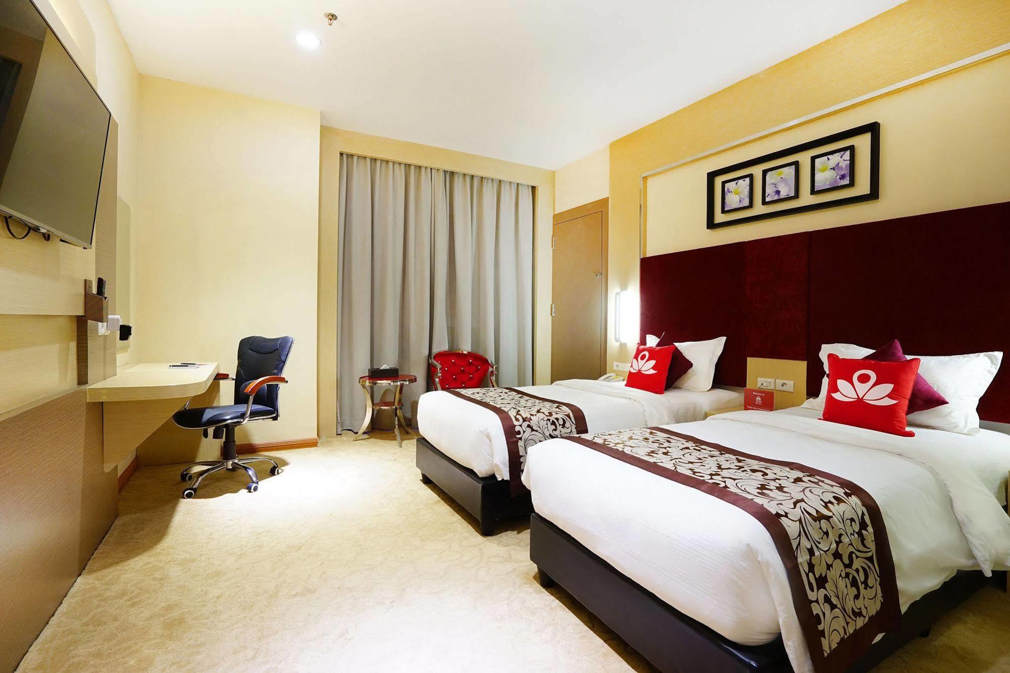 Zen Rooms Near Bcs Mall Penuin Batam Extérieur photo