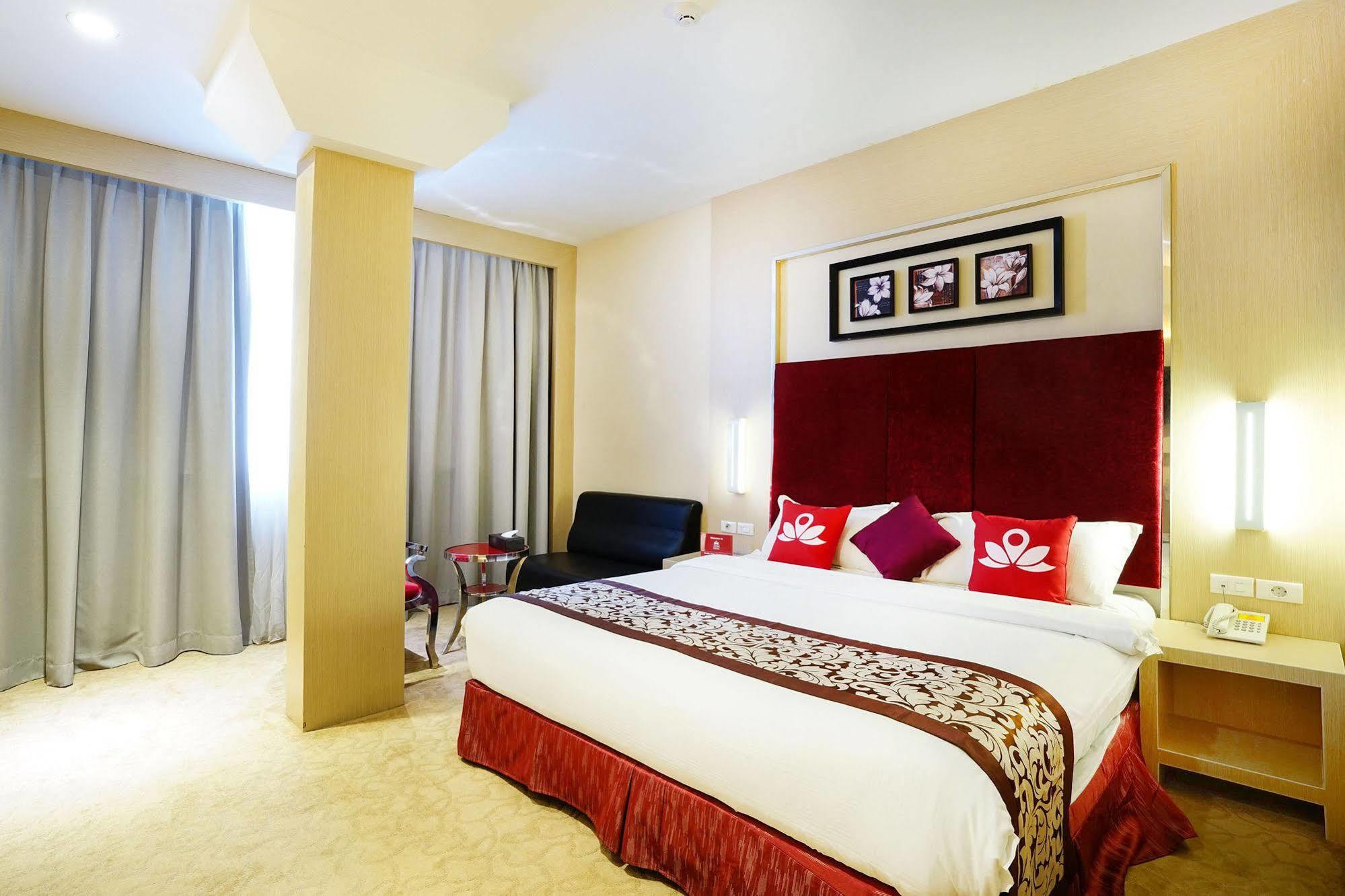 Zen Rooms Near Bcs Mall Penuin Batam Extérieur photo